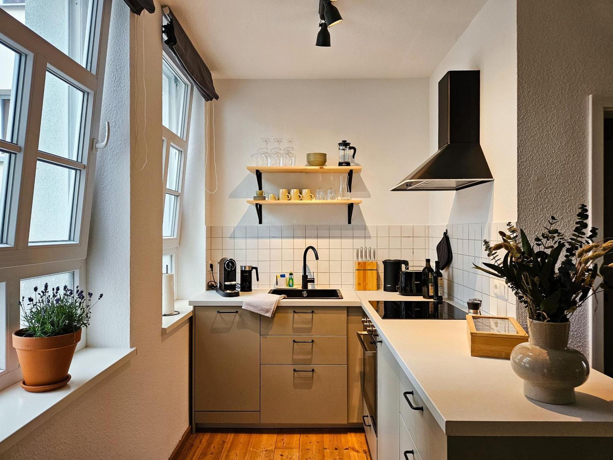 Micasa Rooms - Altstadt Zentral - Zwischen Anger Und Kraemerbruecke - Wlan - Familienfreundlich Erfurt Luaran gambar
